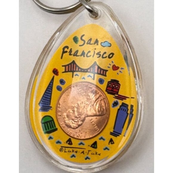 San Francisco Penny Keychain Acrylic City Landmarks Yellow Background - Picture 5 of 6